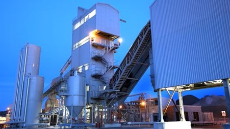 An external shot of an asphalt batching plant